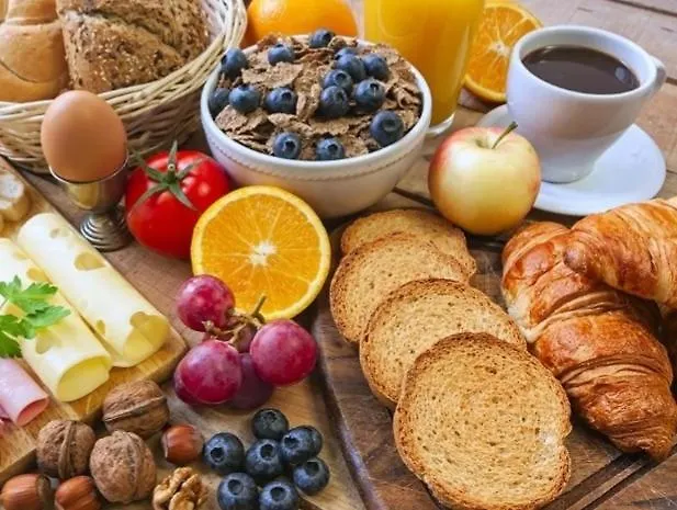 Luxe tent Wildberry Cycling Lignieres-Orgeres